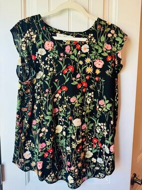 LOFT Black Floral Cap-Sleeve Blouse